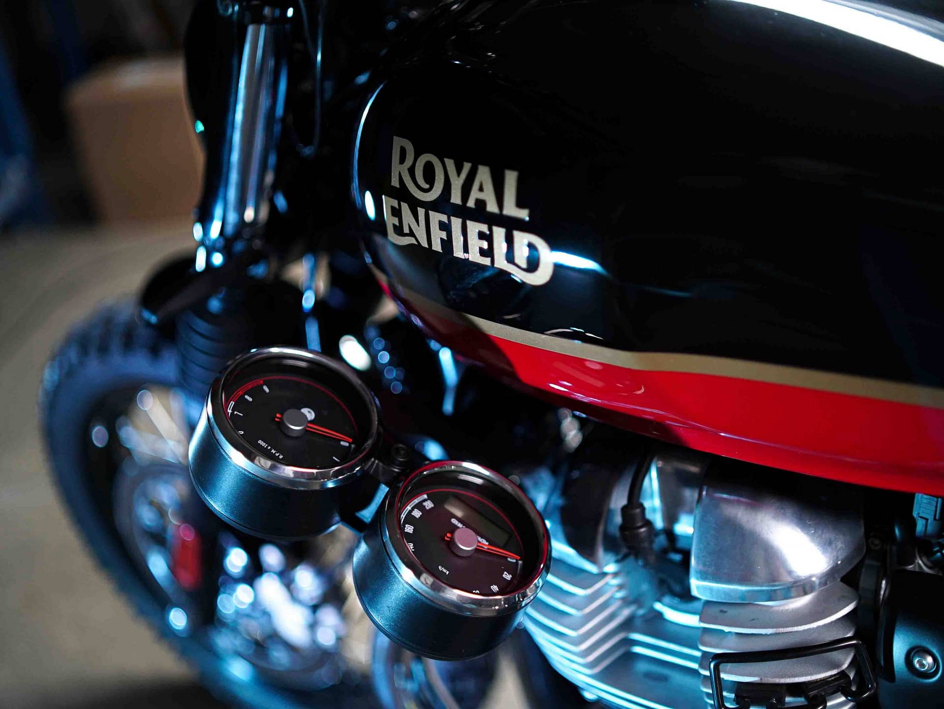 Speedo relocation mount for Royal Enfield 650 series Speedo relocation mount for Royal Enfield 650 series